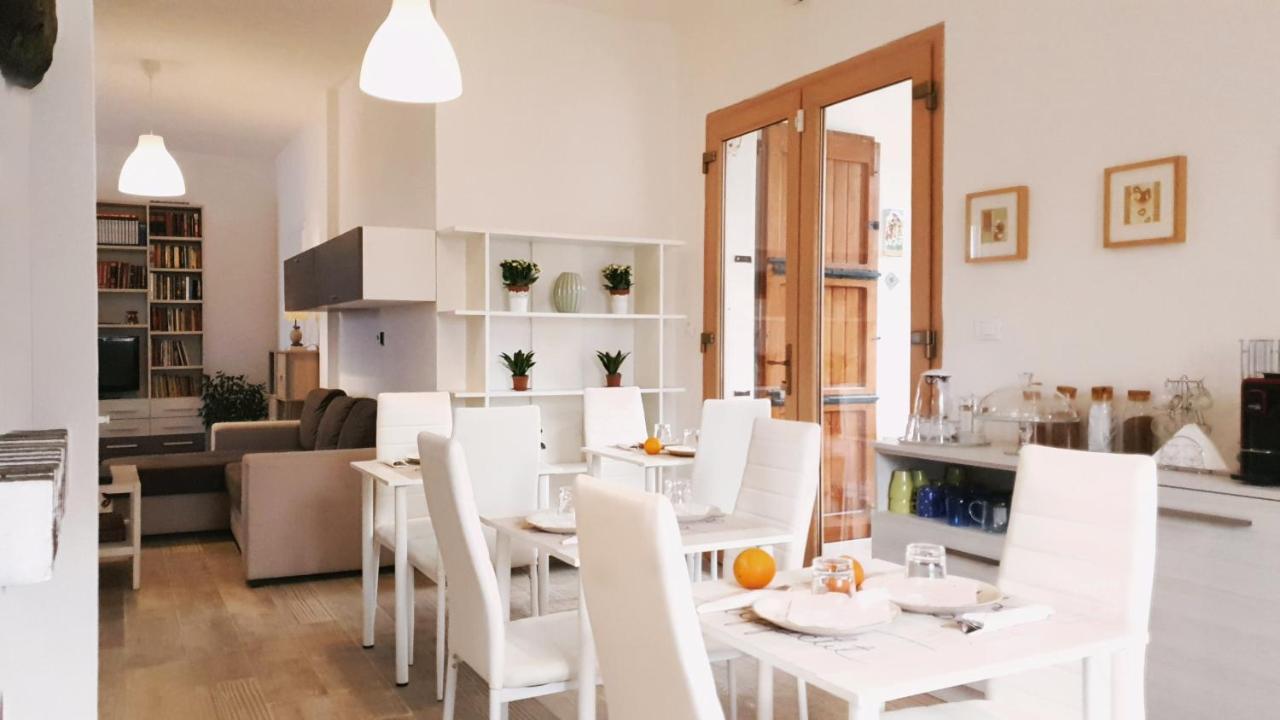 La Meridiana House Монтеренціо Екстер'єр фото
